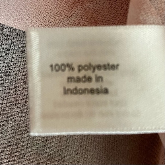 Lane Bryant, Pink/ White, Sheer V-neck, 22-24 - Picture 9 of 9